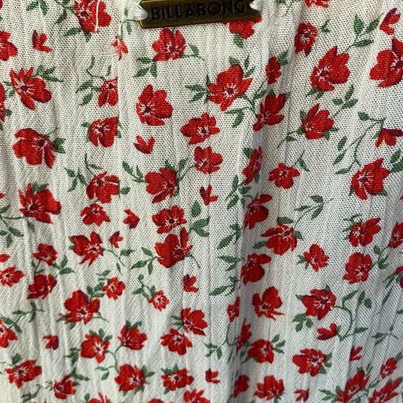 Billabong Red and White Flutter Sleeve Midi Dress - Picture 10 of 10